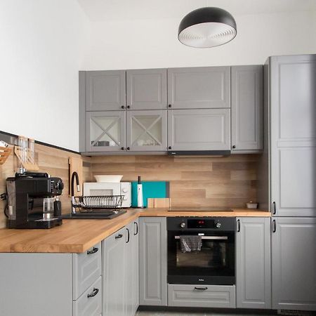 Apartament Magia Miasta Apartment Jelenia Gora Bagian luar foto