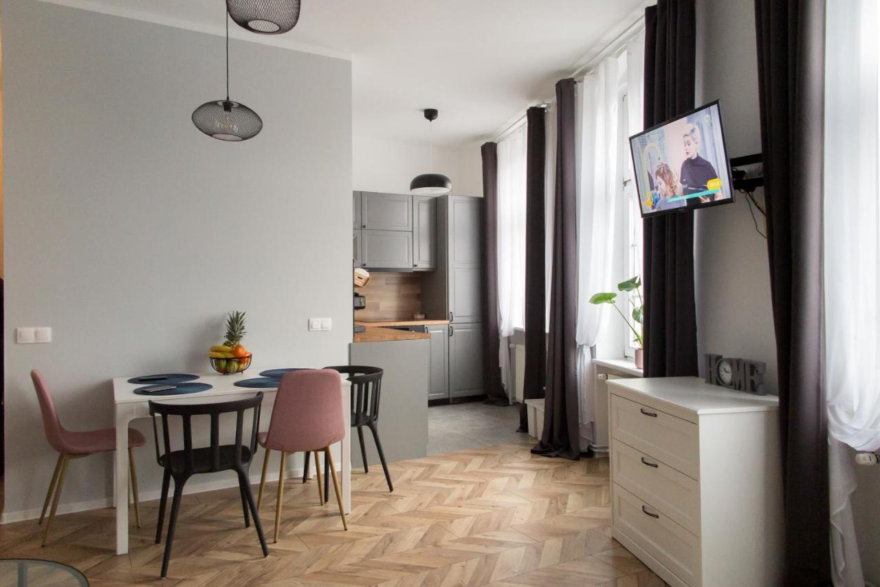 Apartament Magia Miasta Apartment Jelenia Gora Bagian luar foto