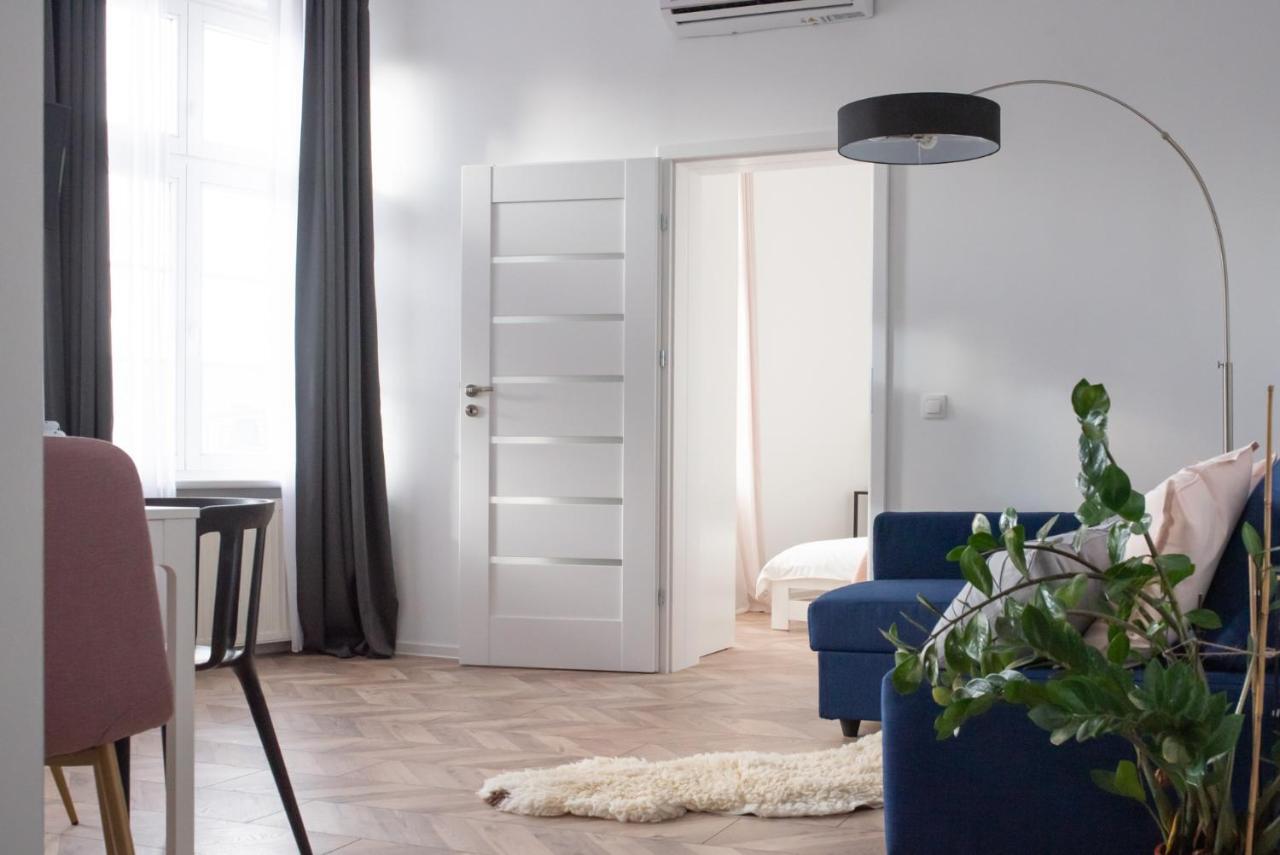 Apartament Magia Miasta Apartment Jelenia Gora Bagian luar foto